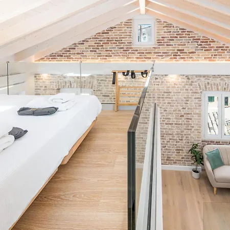 Murofinto Homes De Vecchio * Corfu (city)