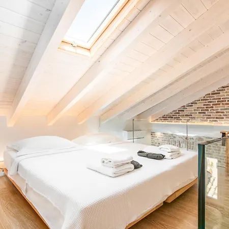 Murofinto Homes De Vecchio Corfu (city)