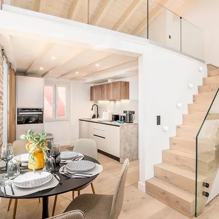 Murofinto Homes De Vecchio