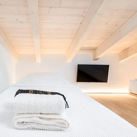 Murofinto Homes De Vecchio コルフ島